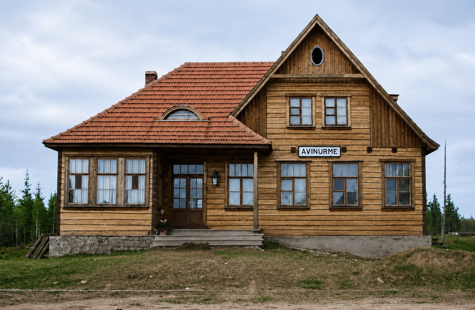 AVINURME RAUDTEEJAAM JA JAAMAHOONED